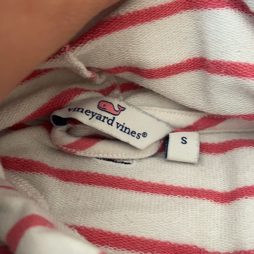 Vineyard Vines Pullover - image 3